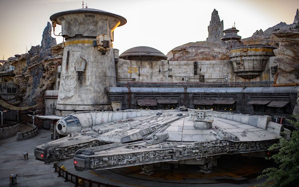 Disneyland's New Star Wars: Galaxy's Edge